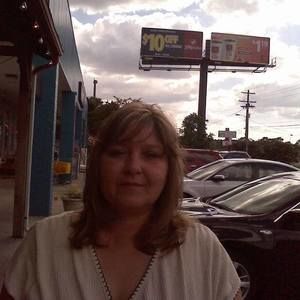 Meet your Posher, Loretta